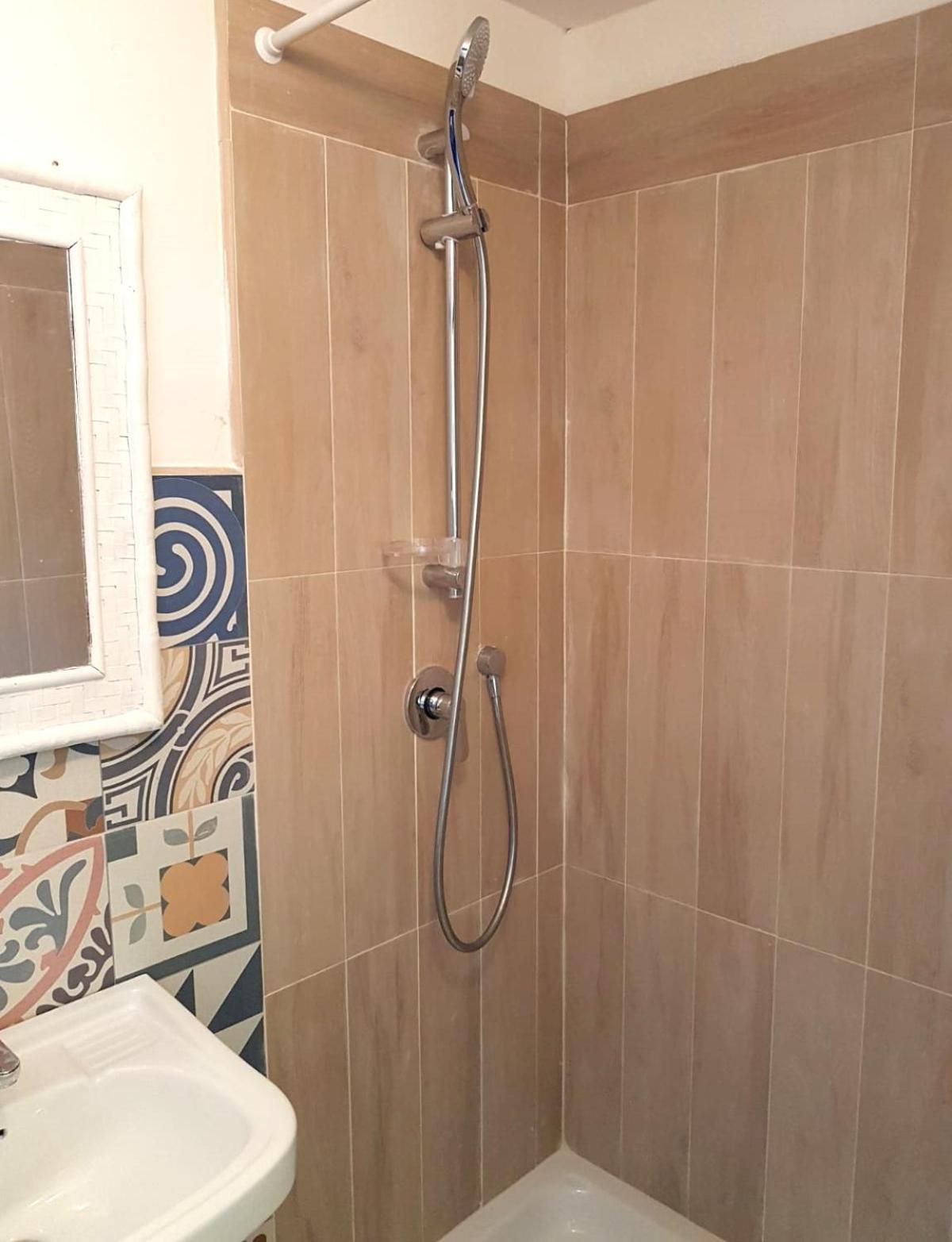 Dimora Quattro Vanelle Φαβινιάνα Δωμάτιο φωτογραφία